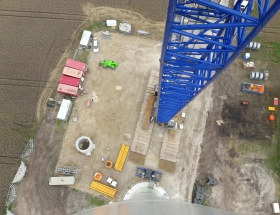 Opbouwen 126 meter hoge betonnen windmolen
